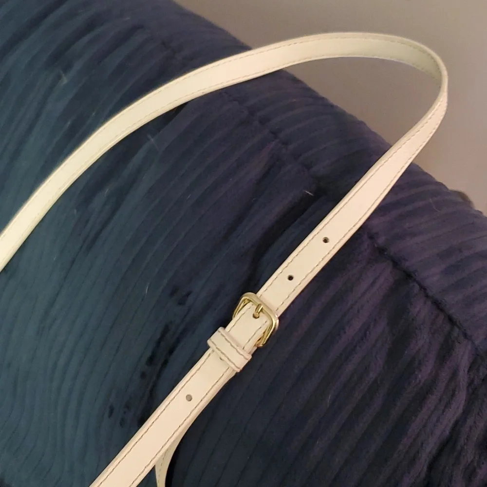 Kate Spade pocket book, white with colored stripes! - Picture 6 of 8